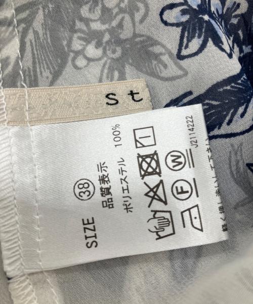 stola.（ストラ）stola. (ストラ) トワルドジュイ風プリントフリルブラウス ホワイト サイズ:38の古着・服飾アイテム