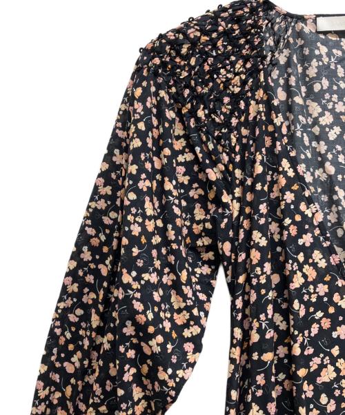 merlette（マーレット）merlette (マーレット) フラワープリントラップドレス ブラック サイズ:XSの古着・服飾アイテム