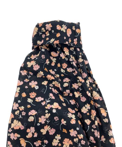 merlette（マーレット）merlette (マーレット) フラワープリントラップドレス ブラック サイズ:XSの古着・服飾アイテム
