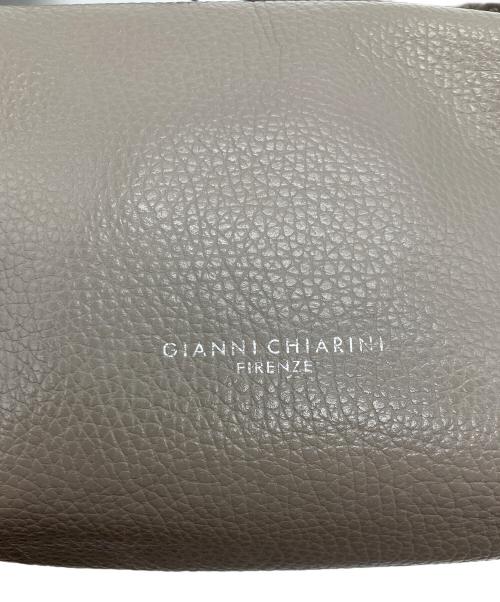 GIANNI CHIARINI（ジャンニ キアリーニ）GIANNI CHIARINI (ジャンニ キアリーニ) ALIFA/アリファレザーショルダーバッグ グレーの古着・服飾アイテム