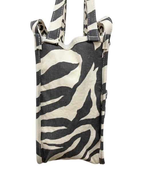 amiacalva（アミアカルヴァ）amiacalva (アミアカルヴァ) LEOPARD EASY BAG S ホワイトの古着・服飾アイテム