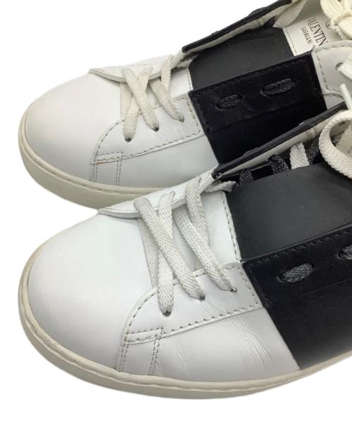 VALENTINO GARAVANI（ヴァレンティノ・ガラヴァーニ）VALENTINO GARAVANI (ヴァレンティノ・ガラヴァーニ) スニーカー ホワイト×ブラック サイズ:39の古着・服飾アイテム