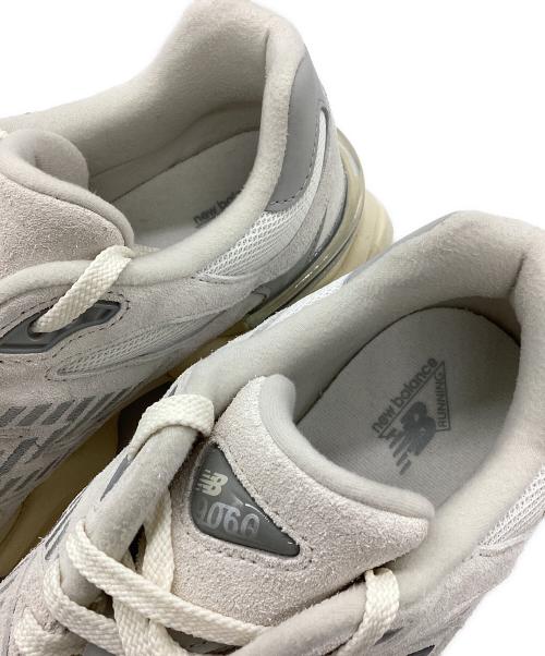 NEW BALANCE（ニューバランス）NEW BALANCE (ニューバランス) ローカットスニーカー ホワイト×グレー サイズ:SIZE 27cmの古着・服飾アイテム