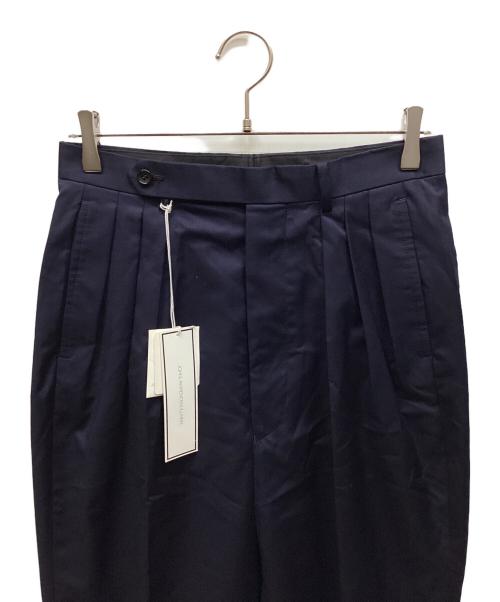 JOHN LAWRENCE SULLIVAN（ジョン ローレンス サリバン）JOHN LAWRENCE SULLIVAN (ジョン ローレンス サリバン) タックパンツ ネイビー サイズ:36の古着・服飾アイテム