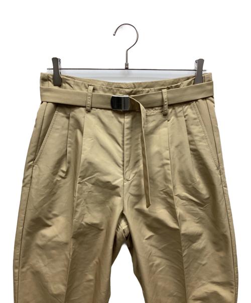 TOGA VIRILIS（トーガ ビリリース）TOGA VIRILIS (トーガ ビリリース) ベルテッド2タックパンツ ベージュ サイズ:44の古着・服飾アイテム