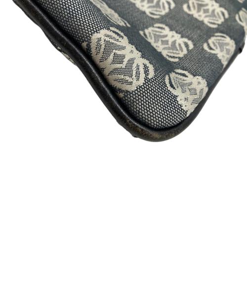 LOEWE（ロエベ）LOEWE (ロエベ) モノグラムショルダーバッグ グレーの古着・服飾アイテム