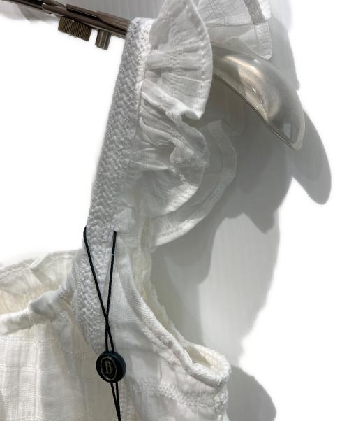 the Barnnet（ザ バーネット）the Barnnet (ザ バーネット) Fes Frill Top ホワイト サイズ:Freeの古着・服飾アイテム