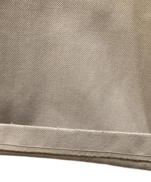 ALVNG AR ANTS（アリヴィングアーアンツ）ALVNG AR ANTS (アリヴィングアーアンツ) タックパンツ ベージュ サイズ:SIZE Sの古着・服飾アイテム