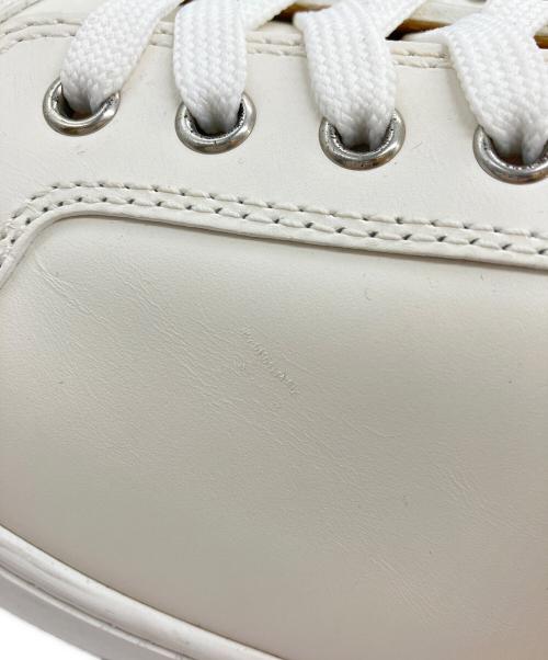Christian Louboutin（クリスチャン・ルブタン）Christian Louboutin (クリスチャン・ルブタン) SEAVASTE 2 FLAT ホワイト サイズ:42の古着・服飾アイテム
