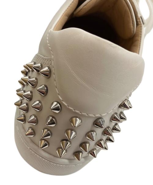 Christian Louboutin（クリスチャン・ルブタン）Christian Louboutin (クリスチャン・ルブタン) SEAVASTE 2 FLAT ホワイト サイズ:42の古着・服飾アイテム