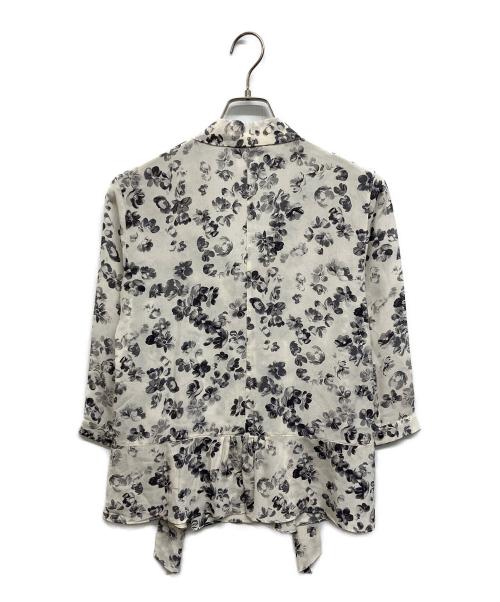 WEEKEND Max Mara（ウィークエンド マックスマーラ）Weekend Max Mara (ウィークエンド マックスマーラ) シルクボウタイブラウス ベージュ サイズ:Mの古着・服飾アイテム