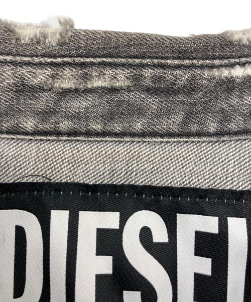 DIESEL（ディーゼル）DIESEL (ディーゼル) D-ROOKE-L ダメージ加工デニムシャツ グレー サイズ:Sの古着・服飾アイテム