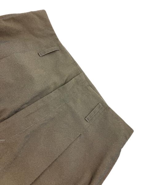 Rich I（リッチアイ）Rich I (リッチアイ) TUCK WIDE CARGO TROUSER オリーブ サイズ:46の古着・服飾アイテム