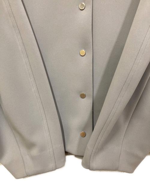 comme ca（コムサ）comme ca (コムサ) アクアスーティングジャージー ノーカラーブルゾン グレー サイズ:SIZE Mの古着・服飾アイテム