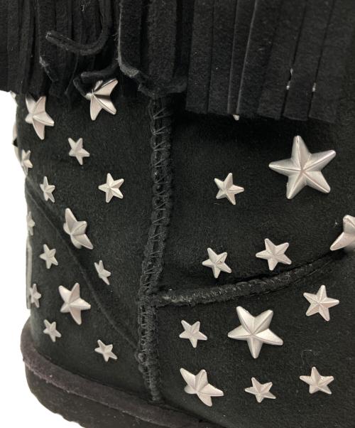 UGG（アグ）UGG (アグ) JIMMY CHOO (ジミーチュウ) スタッズフリンジムートンブーツ ブラック サイズ:22の古着・服飾アイテム