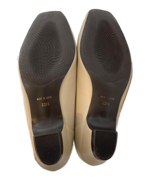 kay me（ケイミー）kay me (ケイミー) ほわほわフラッツ パンプス ベージュ サイズ:SIZE 22.5cmの古着・服飾アイテム