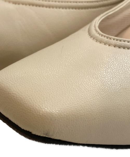 kay me（ケイミー）kay me (ケイミー) ほわほわフラッツ パンプス ベージュ サイズ:SIZE 22.5cmの古着・服飾アイテム