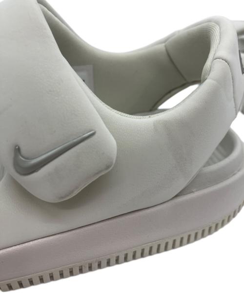NIKE（ナイキ）NIKE (ナイキ) NIKE CALM SANDAL ホワイト サイズ:US6 UK3.5 EUR36.5 cm23 BR35 CN230の古着・服飾アイテム
