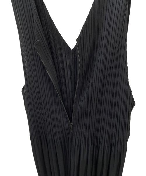 PLEATS PLEASE（プリーツプリーズ）PLEATS PLEASE (プリーツプリーズ) FLUFFY BASICS JUMPSUIT ブラック サイズ:2の古着・服飾アイテム