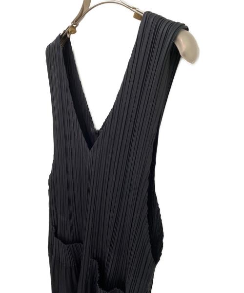 PLEATS PLEASE（プリーツプリーズ）PLEATS PLEASE (プリーツプリーズ) FLUFFY BASICS JUMPSUIT ブラック サイズ:2の古着・服飾アイテム