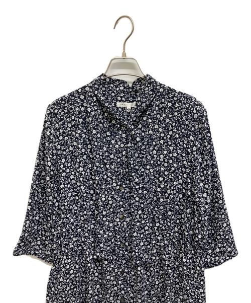 23区（ニジュウサンク）23区 (ニジュウサンク) ブルームフラワープリントワンピース ネイビー サイズ:46 未使用品の古着・服飾アイテム