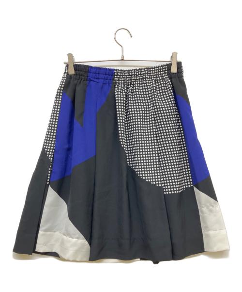 ISSEY MIYAKE（イッセイミヤケ）ISSEY MIYAKE (イッセイミヤケ) タックスカート ブラック サイズ:2の古着・服飾アイテム