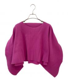 me ISSEY MIYAKE（ミーイッセイ ミヤケ）の古着「プリーツクロップドカットソー」｜ショッキングピンク