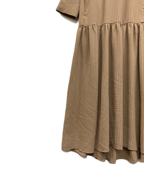 SLOBE IENA（スローブ イエナ）SLOBE IENA (スローブ イエナ) チョークストライプティアードシャツワンピース ブラウン サイズ:Free 未使用品の古着・服飾アイテム