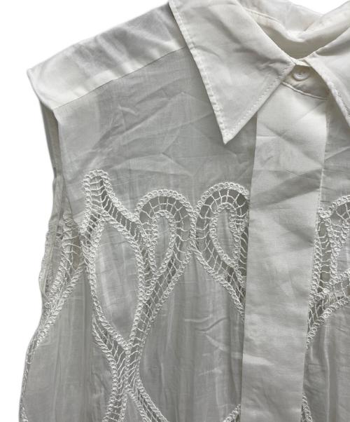 EMOELLE（エモエレ）EMOELLE (エモエレ) エンブロイダリーレースシャツワンピース ホワイト サイズ:Free 未使用品の古着・服飾アイテム