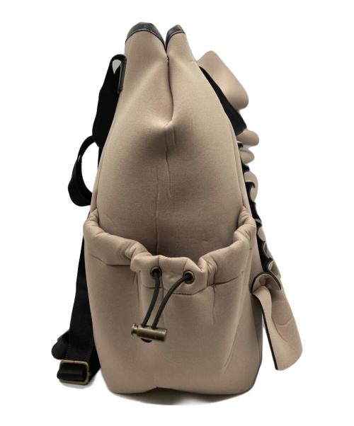 Rapture（ラプチャー）Rapture (ラプチャー) ネイプルズラッフル2WAYバッグ ベージュの古着・服飾アイテム