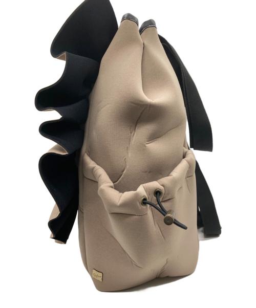 Rapture（ラプチャー）Rapture (ラプチャー) ネイプルズラッフル2WAYバッグ ベージュの古着・服飾アイテム