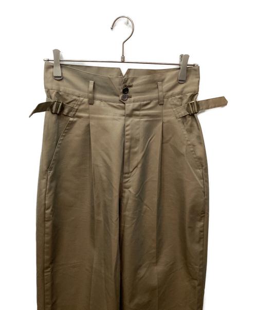 foufou（フーフー）foufou (フーフー) tamamushi adjsut slacks（タマムシアジャストスラックス） カーキ サイズ:1の古着・服飾アイテム