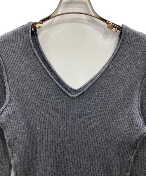 PERVERZE（パーバーズ）PERVERZE (パーバーズ) Vネックリブニット グレー サイズ:FREEの古着・服飾アイテム