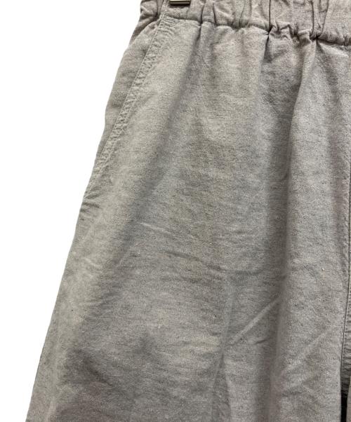 nest Robe（ネストローブ）nest Robe (ネストローブ) BASIC デニム混キャンバス超撥水ワイドパンツ グレー サイズ:2の古着・服飾アイテム