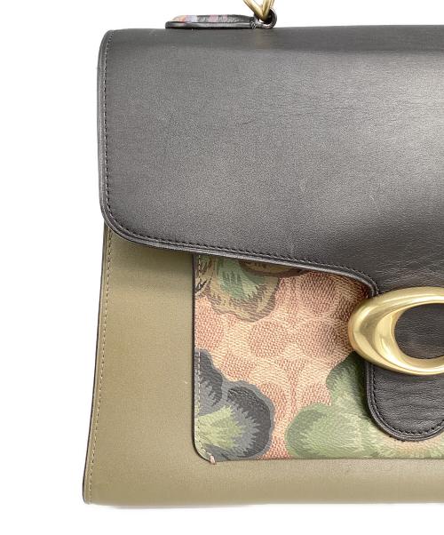 COACH（コーチ）COACH (コーチ) KAFFE FASSETT (カフェ・ファセット) Tabby Top Handle In Signature Canvas With Kaffe Fassett Printの古着・服飾アイテム