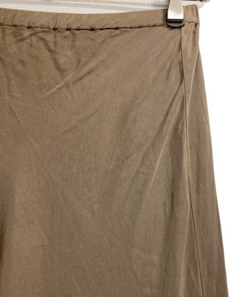EVERYDAY I LIKE.（エヴリデイ アイ ライク）EVERYDAY I LIKE. (エヴリデイ アイ ライク) Cu/R Maxi スカート ベージュ サイズ:ＦＲＥＥの古着・服飾アイテム