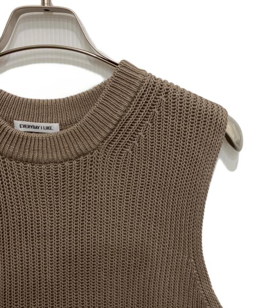 EVERYDAY I LIKE.（エヴリデイ アイ ライク）EVERYDAY I LIKE. (エヴリデイ アイ ライク) Polite ニット ベスト ブラウン サイズ:FREEの古着・服飾アイテム