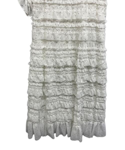 Snidel（スナイデル）Snidel (スナイデル) ショルダーリボンキャミワンピース ホワイト 未使用品の古着・服飾アイテム