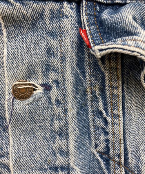 LEVI'S（リーバイス）LEVI'S (リーバイス) デニム トラッカージャケット インディゴ サイズ:SIZE 44の古着・服飾アイテム