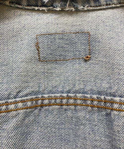 LEVI'S（リーバイス）LEVI'S (リーバイス) デニム トラッカージャケット インディゴ サイズ:SIZE 44の古着・服飾アイテム