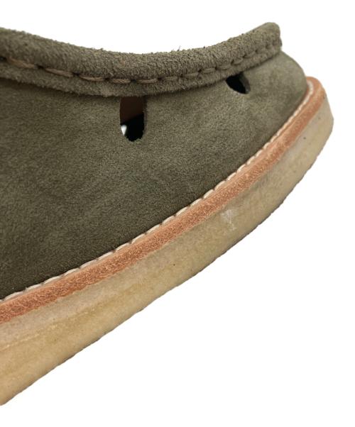 CLARKS ORIGINALS（クラークス オリジナルズ）CLARKS ORIGINALS (クラークス オリジナルズ) KITH RONNIE FIEG (キスロニーフィグ) スウェードシューズ オリーブ サイズ:26.5ｃｍの古着・服飾アイテム