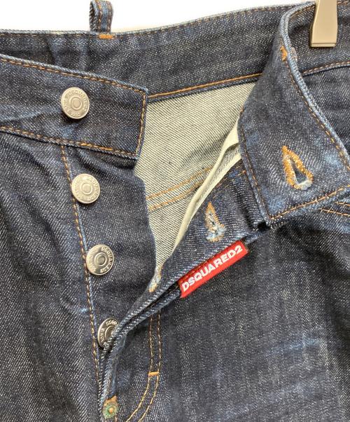 DSQUARED2（ディースクエアード）DSQUARED2 (ディースクエアード) クロップドデニムパンツ インディゴ サイズ:Lの古着・服飾アイテム