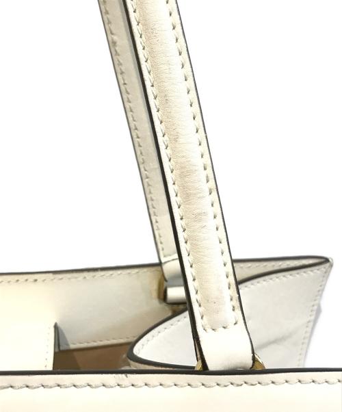 JIMMY CHOO（ジミーチュウ）JIMMY CHOO (ジミーチュウ) VARENNE トートバッグ ホワイトの古着・服飾アイテム