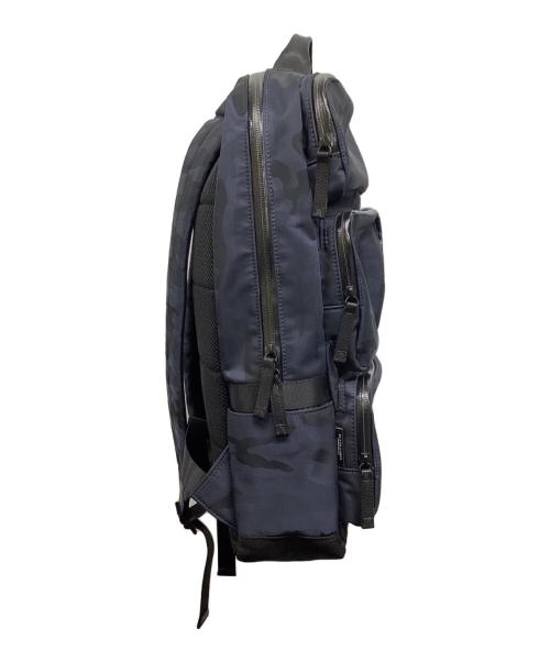 BLACK LABEL CRESTBRIDGE（ブラックレーベル クレストブリッジ）BLACK LABEL CRESTBRIDGE (ブラックレーベル クレストブリッジ) リュック ネイビーの古着・服飾アイテム