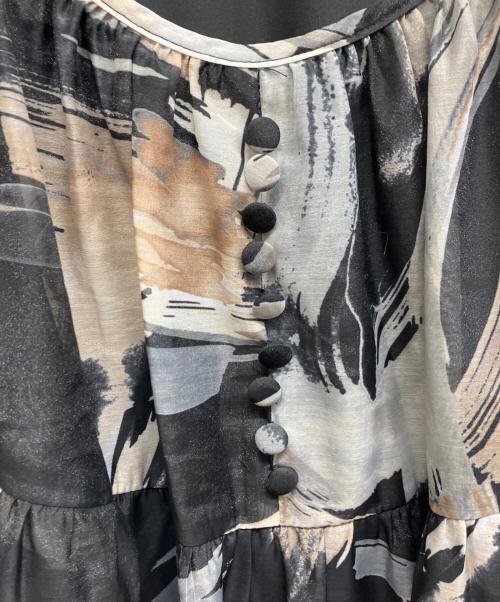 ELENDEEK（エレンディーク）ELENDEEK (エレンディーク) ペインティングパターンキャミワンピース ブラック サイズ:Freeの古着・服飾アイテム