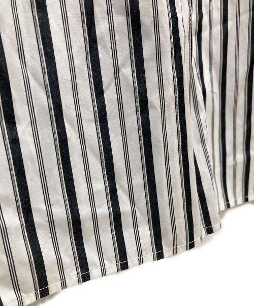 ticca（ティッカ）ticca (ティッカ) シャツドレス/ストライプワンピース ホワイト サイズ:Freeの古着・服飾アイテム