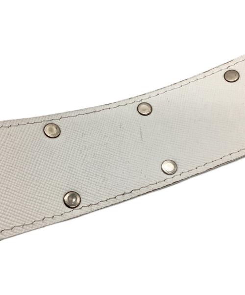 A.D.M.J.（エーディーエムジェイ）A.D.M.J. (エーディーエムジェイ) スタッズショルダーストラップ ホワイトの古着・服飾アイテム