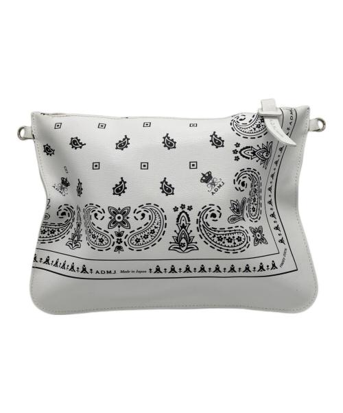 A.D.M.J.（エーディーエムジェイ）A.D.M.J. (エーディーエムジェイ) ダービーラックス バンダナプリント フラットポーチセット ホワイトの古着・服飾アイテム