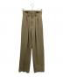 Ameri（アメリ）の古着「MEDI 2TUCK HIGH WAIST PANTS」｜グレージュ