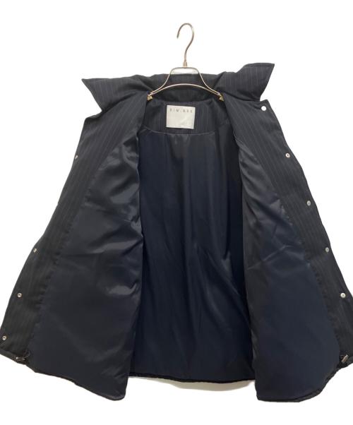 RIM.ARK（リムアーク）RIM.ARK (リムアーク) カバーオールストライプダウンコート ネイビー サイズ:36の古着・服飾アイテム